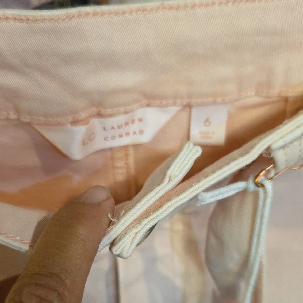 LC Lauren Conrad Blush High Waist Shorts NWT - Picture 2 of 5